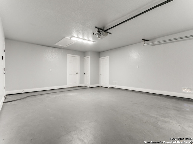 Image 15 of 27 For 5422 Cerro Vista