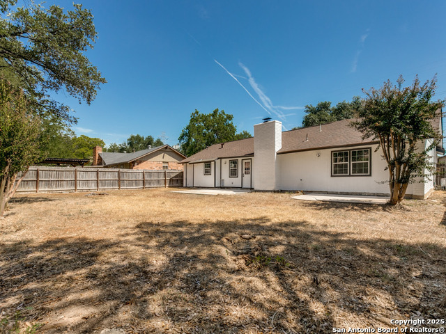 Image 24 of 27 For 5422 Cerro Vista