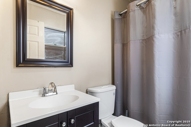 Image 11 of 18 For 9379 Valley Bnd