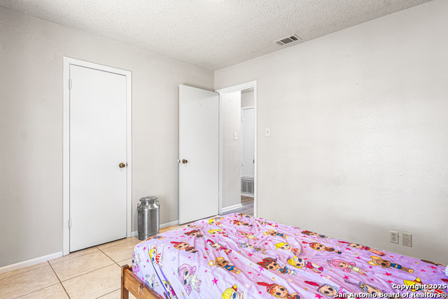 Image 16 of 18 For 9379 Valley Bnd