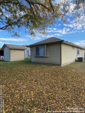 Image 17 of 21 For 3031 Ivy Ridge Ln