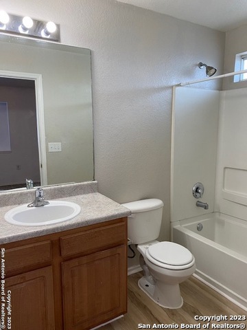 Image 8 of 21 For 3031 Ivy Ridge Ln