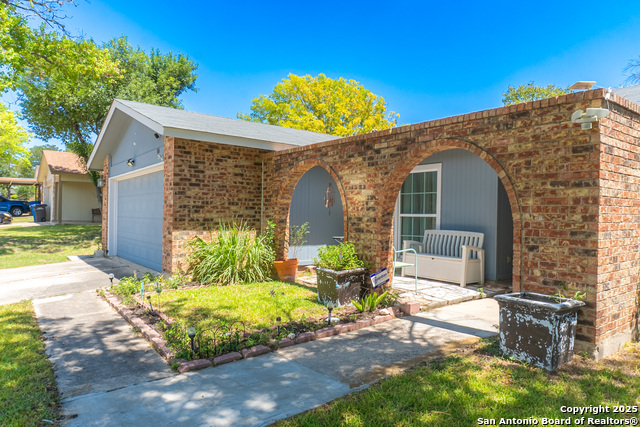 Image 3 of 26 For 504 Saddlebrook Dr.