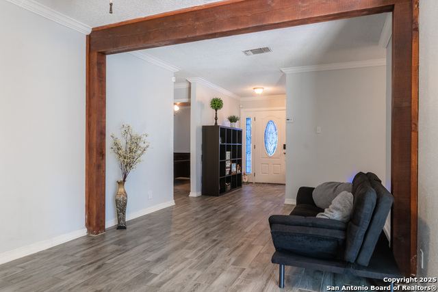 Image 8 of 26 For 504 Saddlebrook Dr.