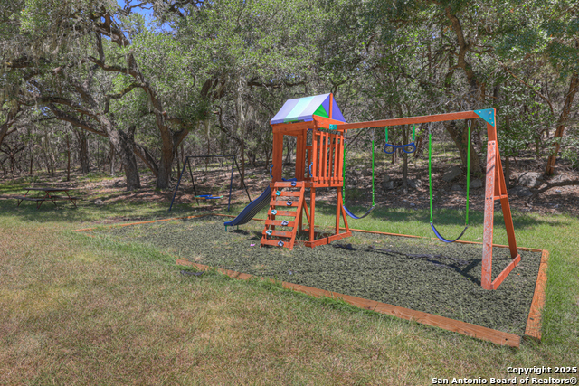 Image 44 of 47 For 1126 Winding Creek