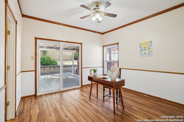 Image 18 of 34 For 9735 Spruce Ridge