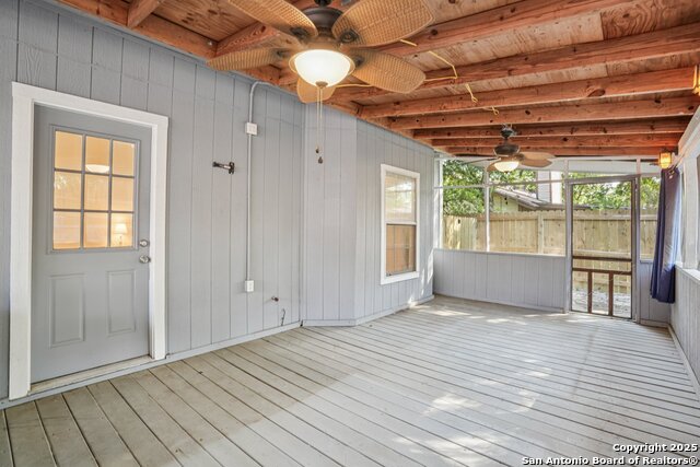 Image 24 of 34 For 9735 Spruce Ridge