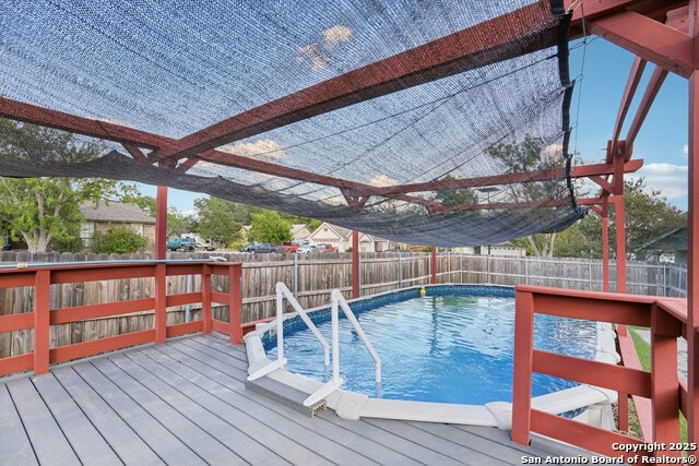 Image 32 of 34 For 9735 Spruce Ridge