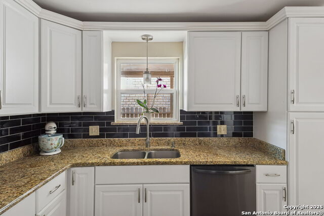Image 12 of 34 For 200 Ruelle Ln  200a