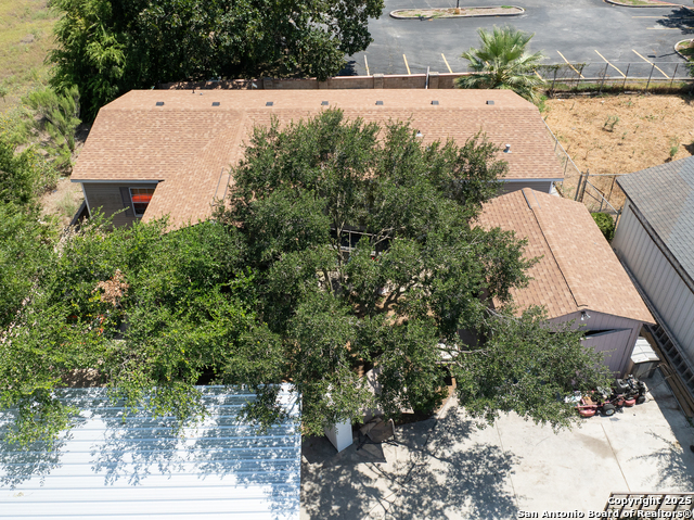 Image 3 of 11 For 6764 Crestway