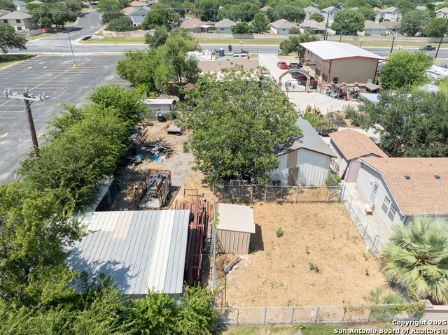 Image 6 of 11 For 6764 Crestway