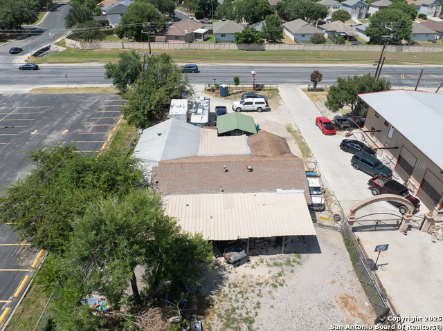 Image 9 of 11 For 6764 Crestway