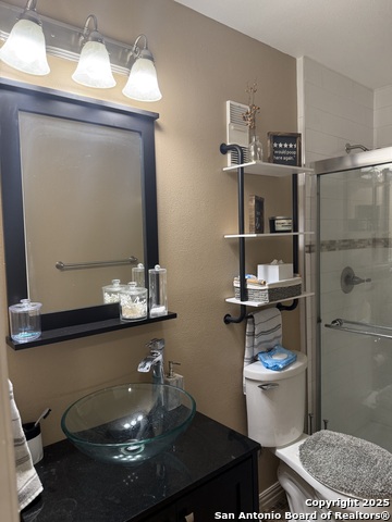 Image 11 of 18 For 4212 Medical Dr  1712