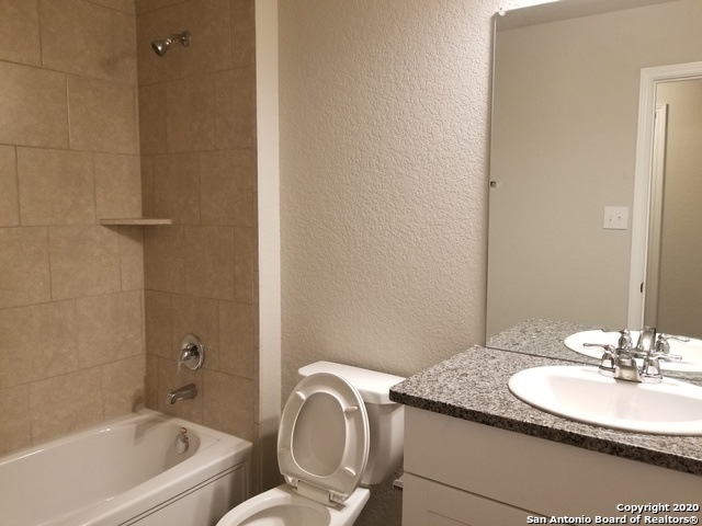 Image 12 of 20 For 7930 Oak Meadows Bend