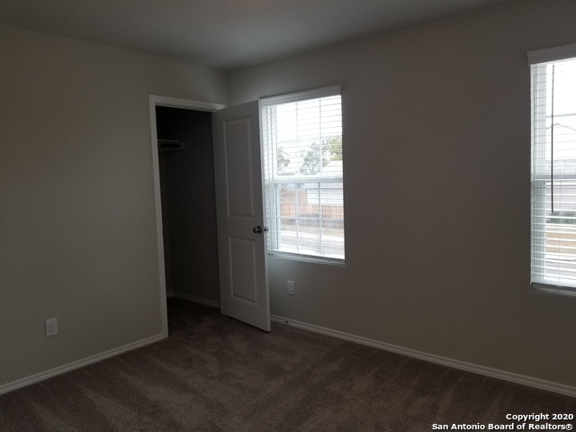 Image 13 of 20 For 7930 Oak Meadows Bend