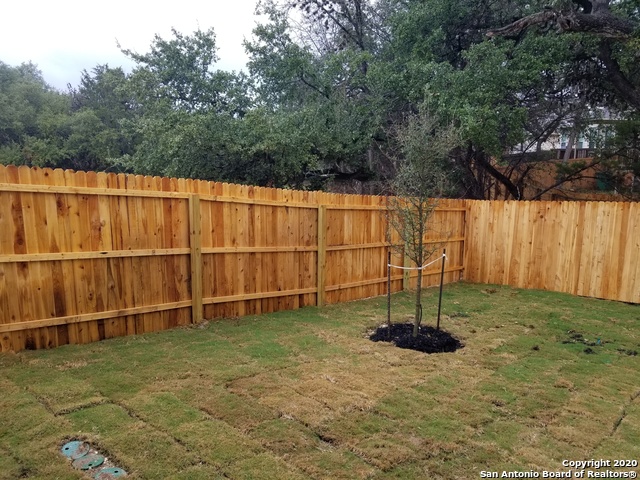 Image 19 of 20 For 7930 Oak Meadows Bend