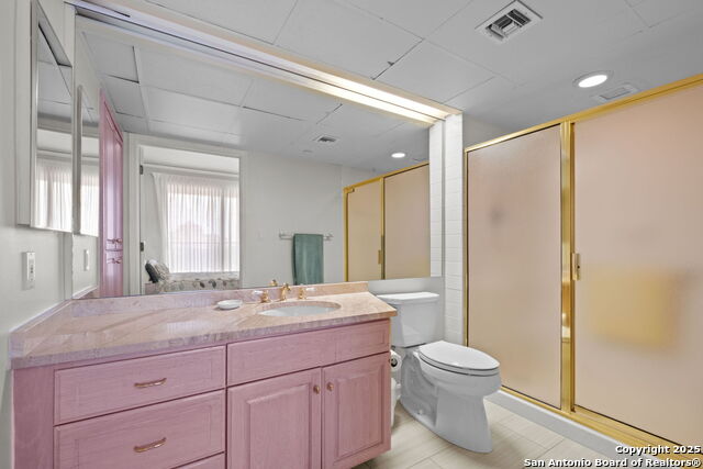 Listing photo id 7 for 1 Towers Park Ln 711