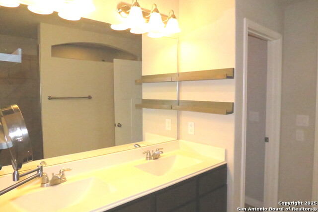 Image 16 of 29 For 7915 Blackhawk Pass