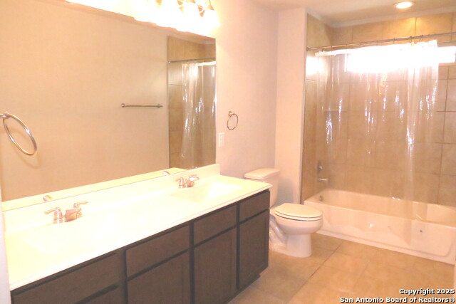 Image 19 of 29 For 7915 Blackhawk Pass