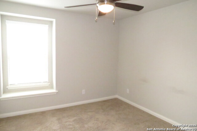 Image 22 of 29 For 7915 Blackhawk Pass