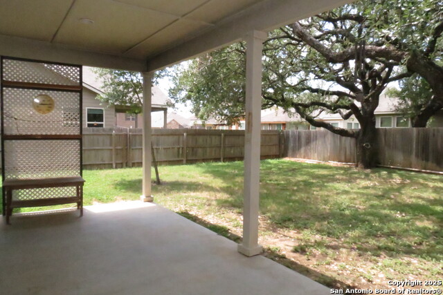 Image 26 of 29 For 7915 Blackhawk Pass