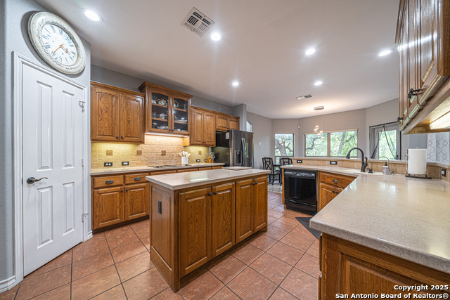 Image 12 of 37 For 519 Long Mdw