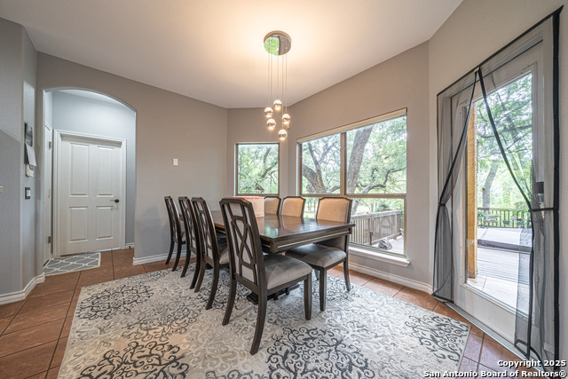 Image 14 of 37 For 519 Long Mdw