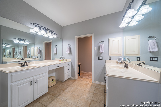 Image 24 of 37 For 519 Long Mdw