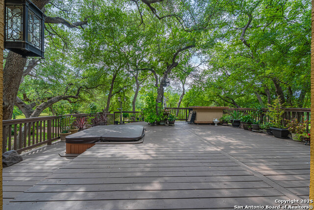 Image 29 of 37 For 519 Long Mdw