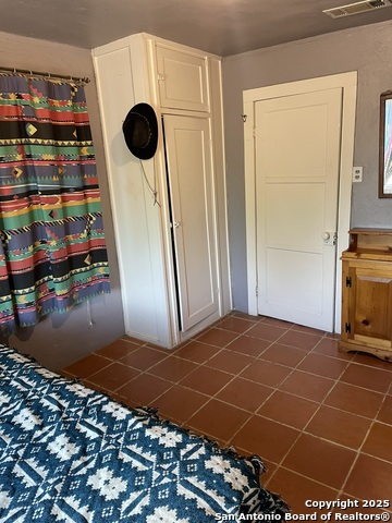 Listing photo id 17 for 1601 County Road 640