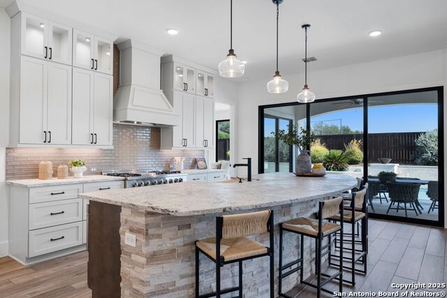 Listing photo id 8 for 3 Imperial Way