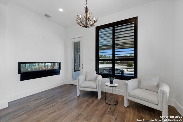 Listing photo id 26 for 3 Imperial Way