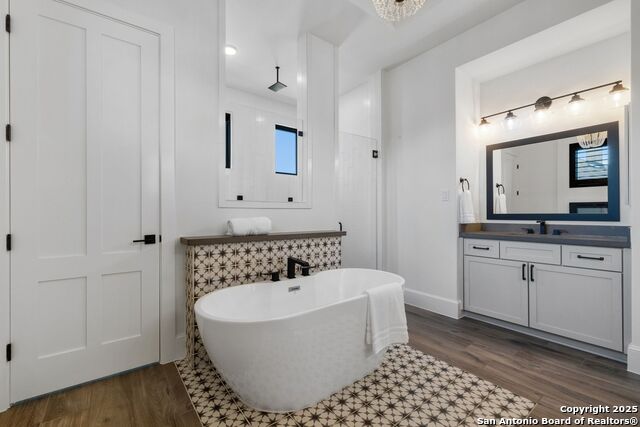 Listing photo id 29 for 3 Imperial Way