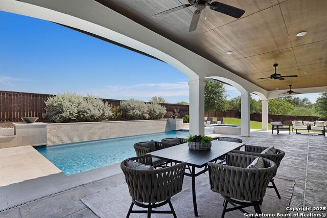 Listing photo id 32 for 3 Imperial Way