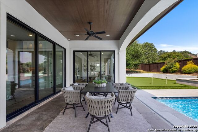 Listing photo id 33 for 3 Imperial Way