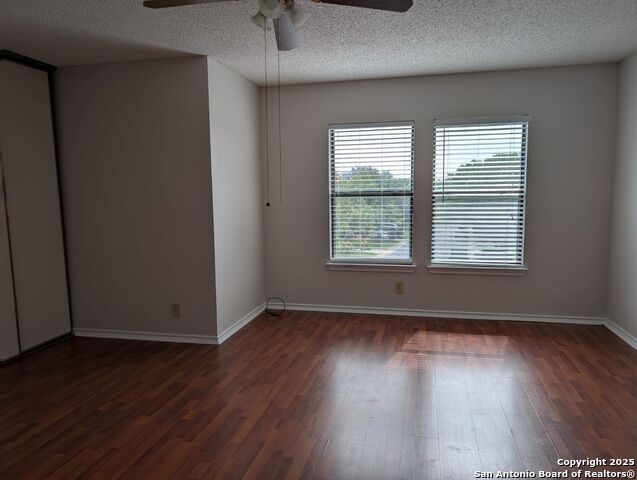 Image 13 of 17 For 2802 Redrock Trail Ne