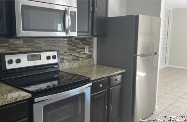 Image 5 of 17 For 2802 Redrock Trail Ne