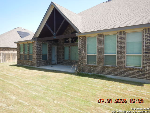 Listing photo id 23 for 6951 Hallie Loop