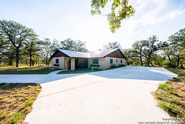 Image 2 of 65 For 580 Rangeland Rd