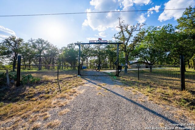 Image 4 of 65 For 580 Rangeland Rd