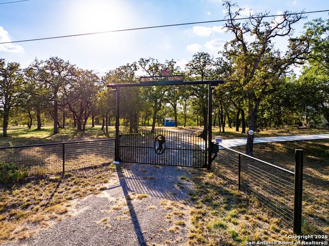 Image 5 of 65 For 580 Rangeland Rd