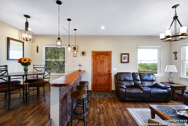 Listing photo id 9 for 776 County Road 270