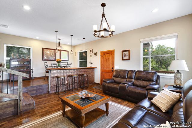 Listing photo id 10 for 776 County Road 270