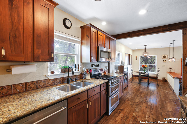 Listing photo id 14 for 776 County Road 270