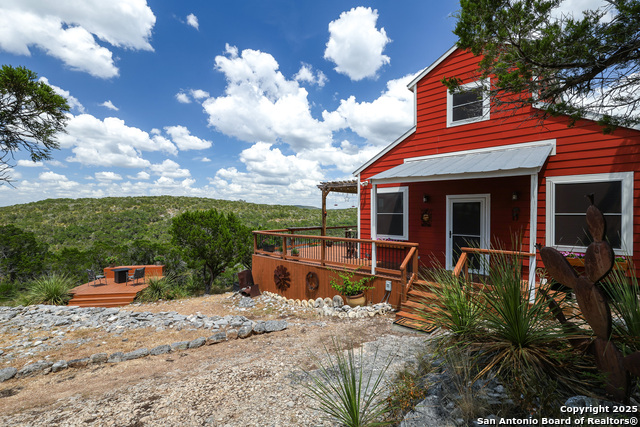 Listing photo id 0 for 776 County Road 270