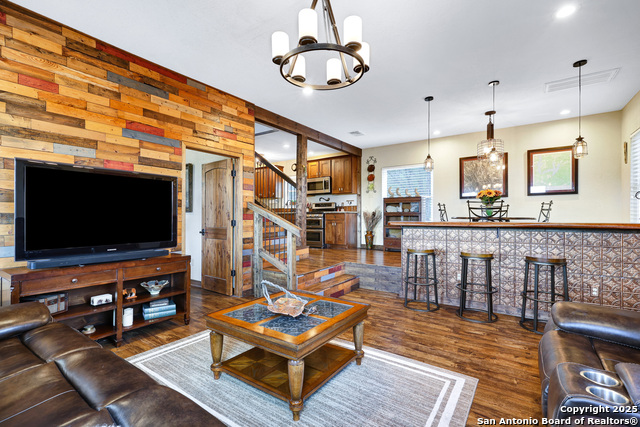 Listing photo id 18 for 776 County Road 270