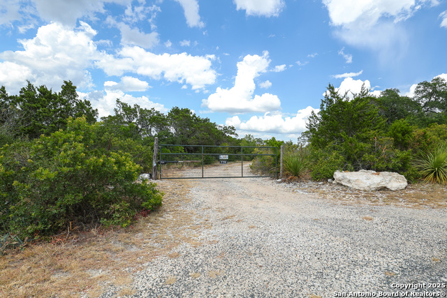 Listing photo id 32 for 776 County Road 270