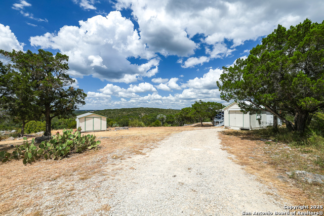 Listing photo id 33 for 776 County Road 270