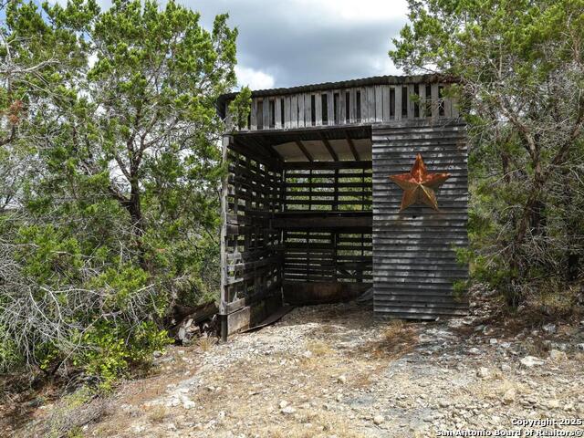 Listing photo id 49 for 776 County Road 270