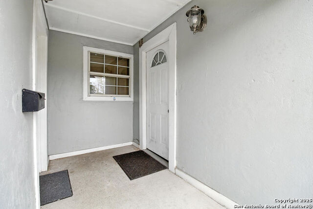 Image 10 of 37 For 1710 Presa St S